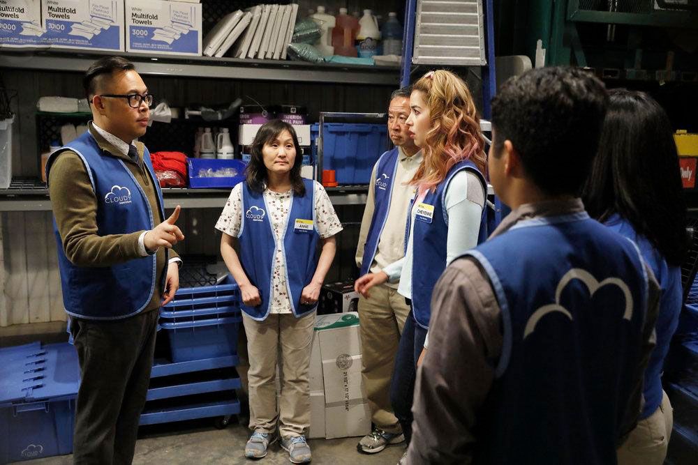 Superstore : Foto Nichole Bloom, Nico Santos