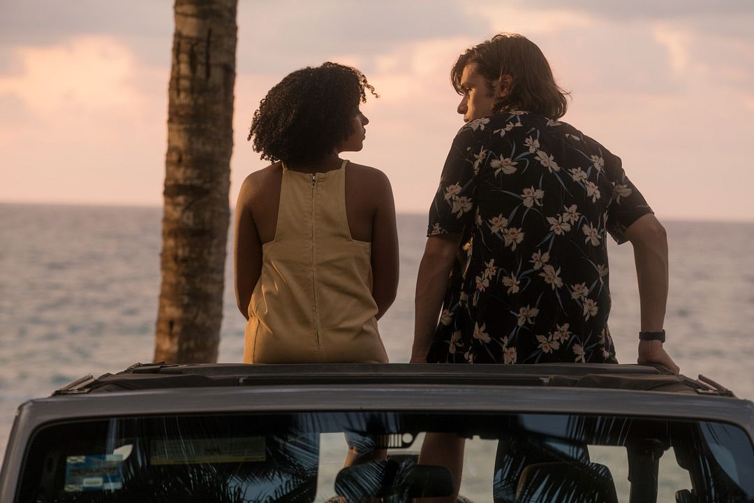 Todo todo : Foto Nick Robinson, Amandla Stenberg