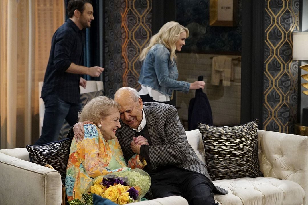 Foto Emily Osment, Betty White