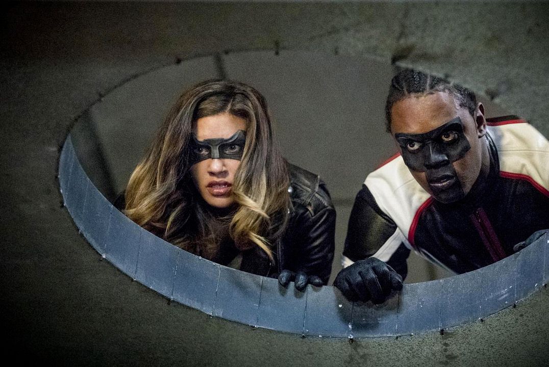 Arrow : Foto Juliana Harkavy