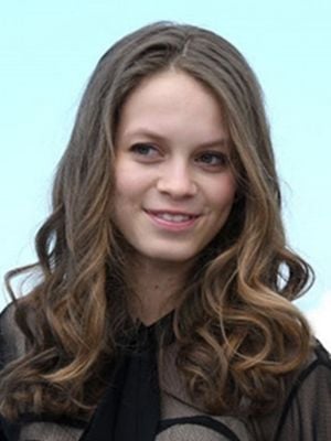 Póster Ana Valeria Becerril