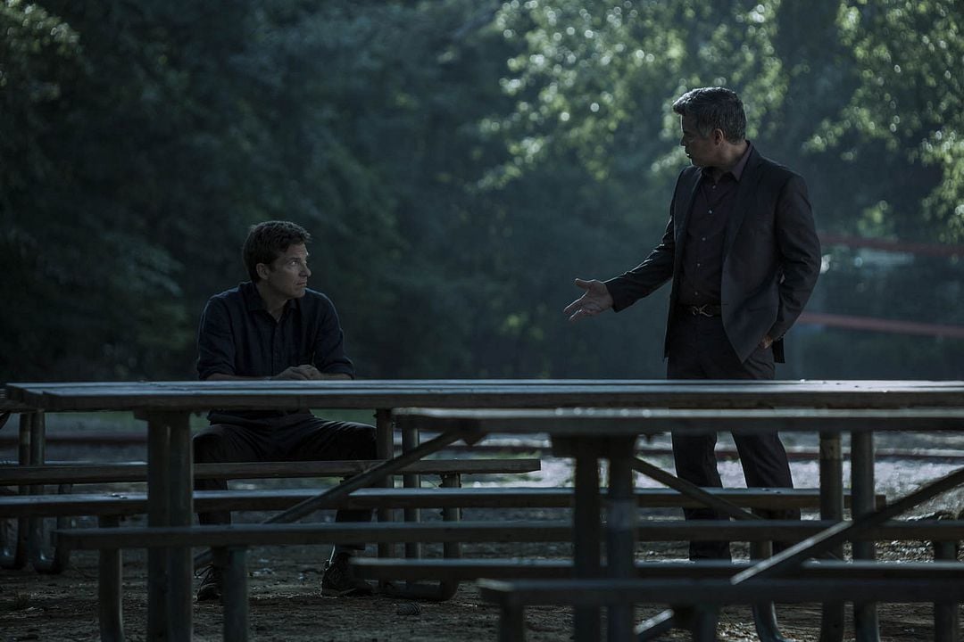 Ozark : Foto Jason Bateman, Esai Morales
