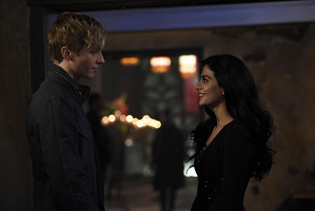 Shadowhunters : Foto Emeraude Toubia