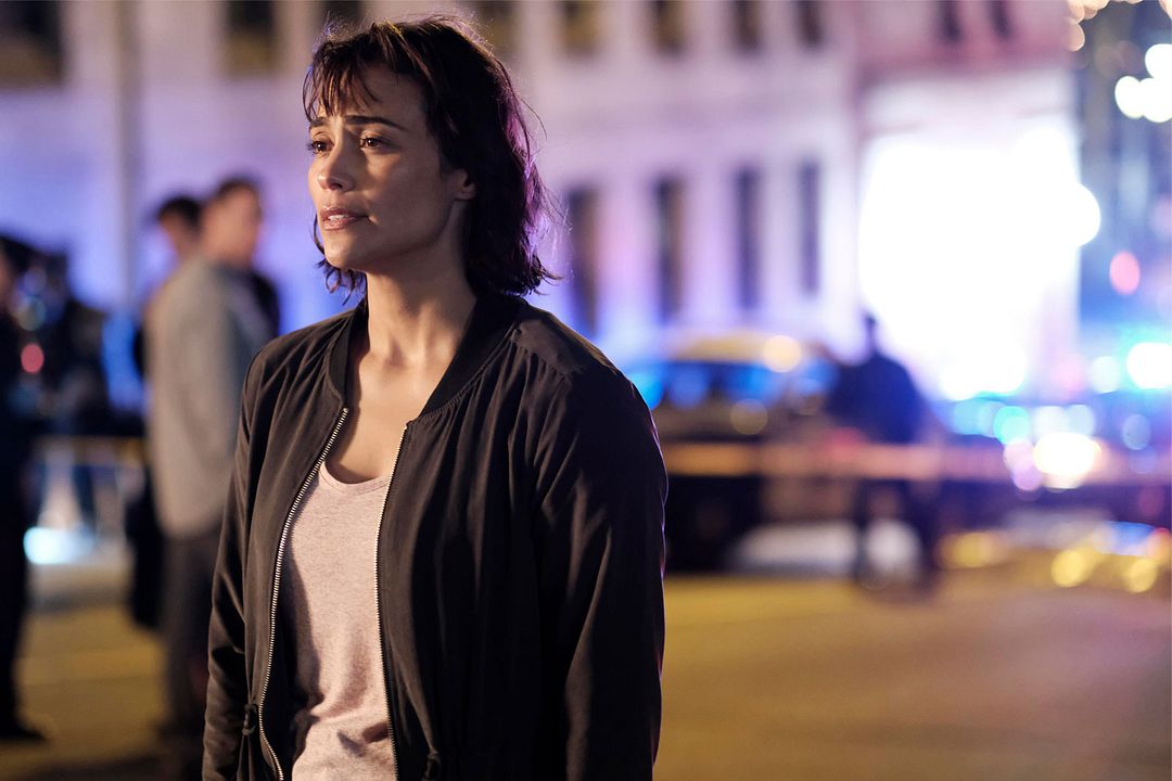 Somewhere Between : Foto Paula Patton