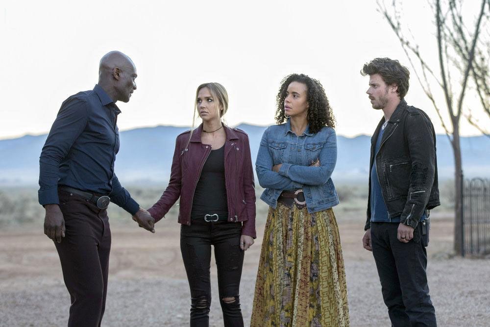 Foto Parisa Fitz-Henley, François Arnaud, Arielle Kebbel