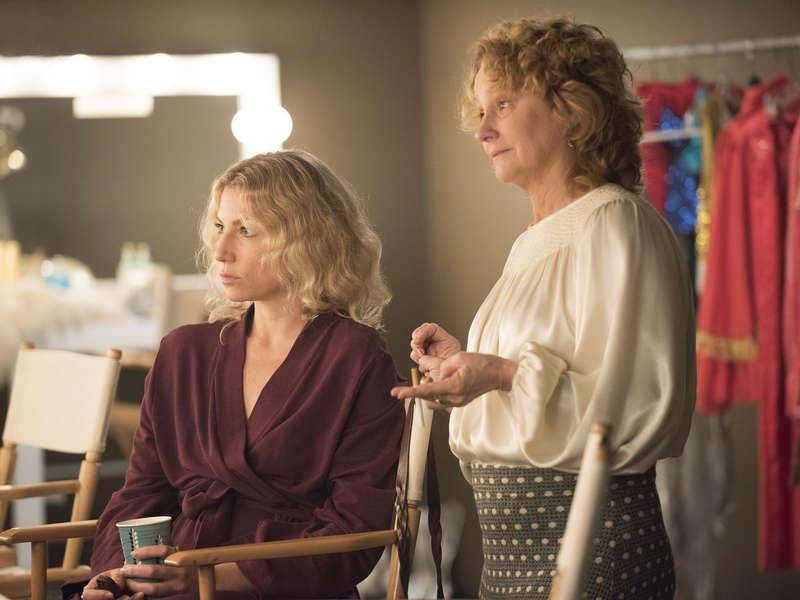 Foto Ari Graynor, Melissa Leo