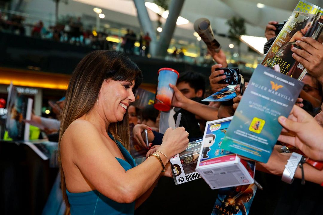 Mujer Maravilla : Cobertura de revista