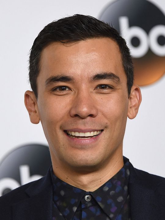 Póster Conrad Ricamora