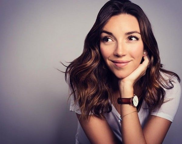 Póster Regina Blandón