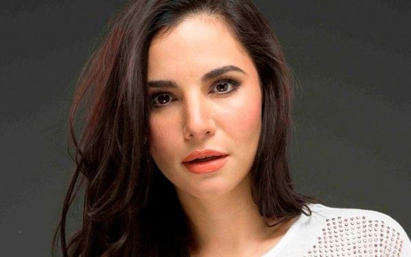 Póster Martha Higareda