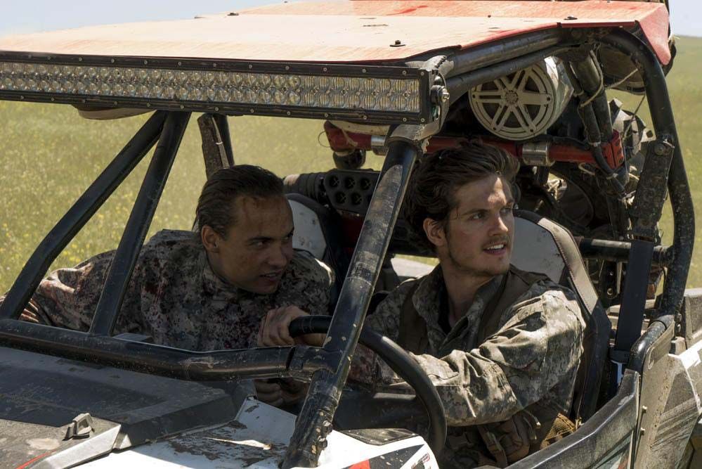Fear the Walking Dead : Foto Daniel Sharman, Frank Dillane