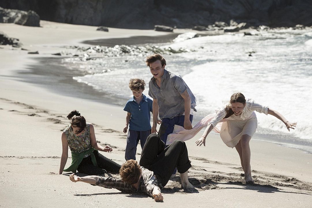 Secretos ocultos : Foto George MacKay, Mia Goth, Anya Taylor-Joy, Charlie Heaton