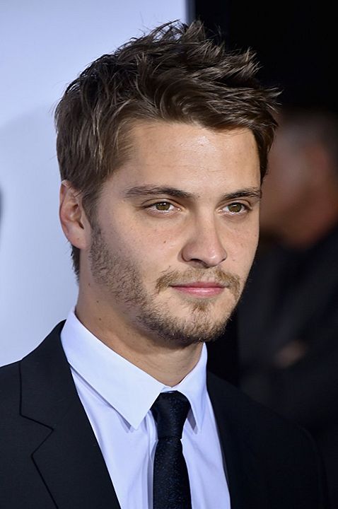 Póster Luke Grimes