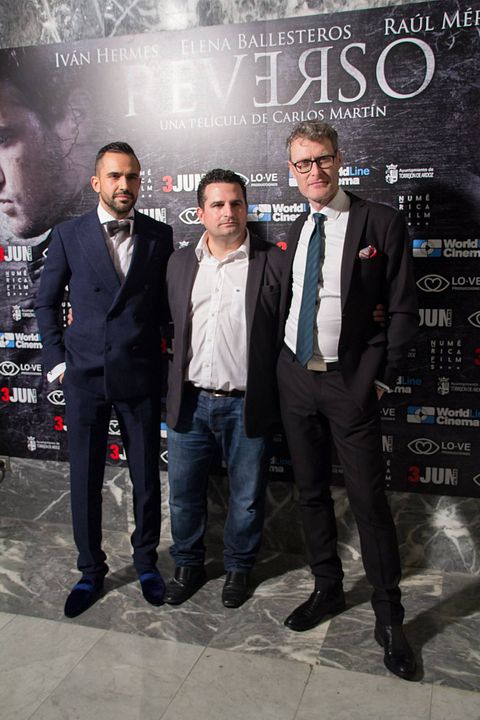 Reverso : Cobertura de revista