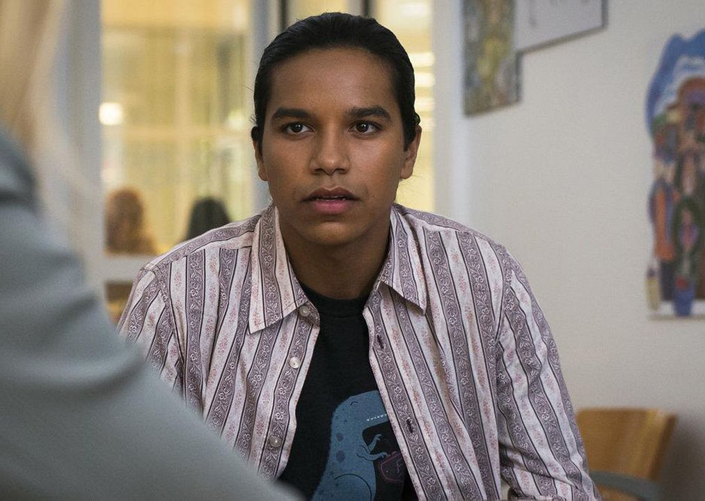 La Ley Y El Orden: UVE : Foto Tyler Dean Flores