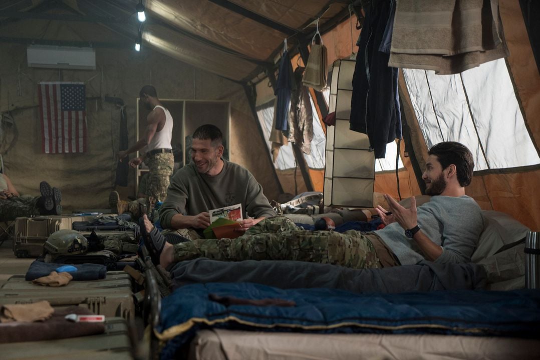 Foto Jon Bernthal, Ben Barnes