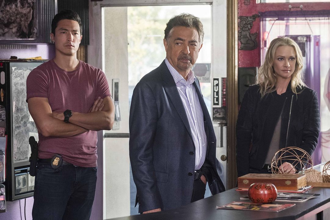 Mentes criminales : Foto Daniel Henney, Joe Mantegna