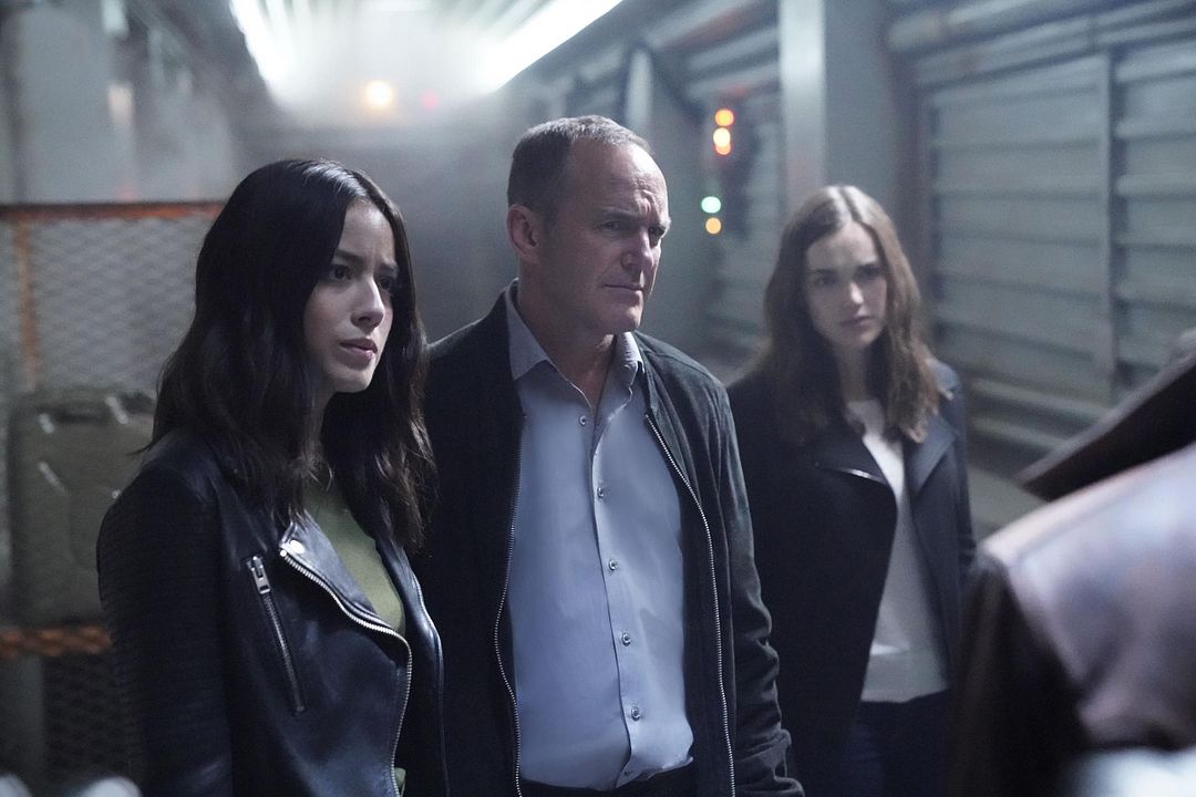 Agentes de S.H.I.E.L.D. : Foto Clark Gregg, Chloe Bennet, Elizabeth Henstridge