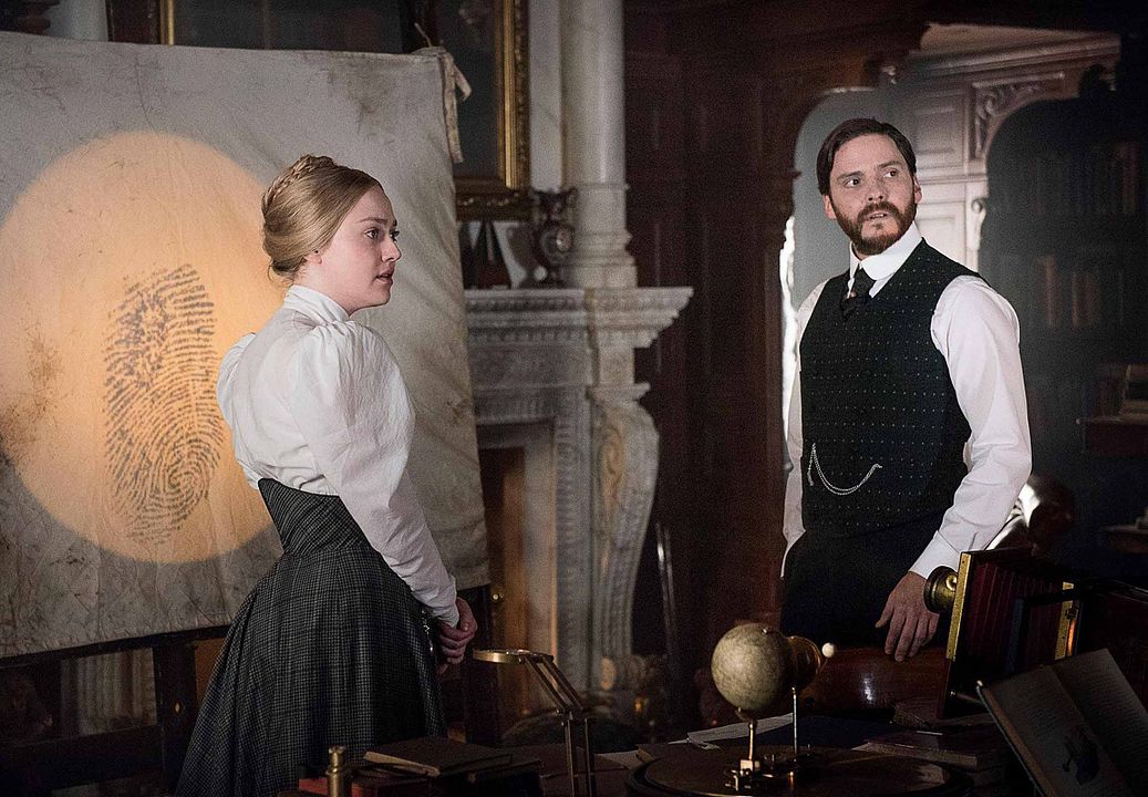 Foto Dakota Fanning, Daniel Brühl