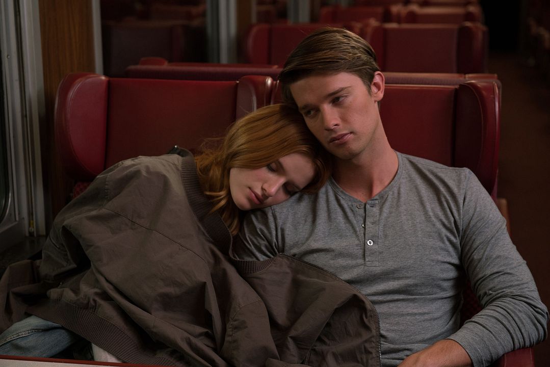 Amor de medianoche : Foto Bella Thorne, Patrick Schwarzenegger