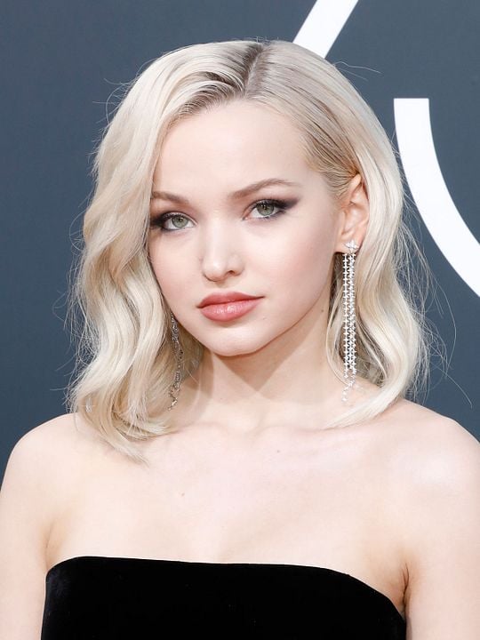 Póster Dove Cameron