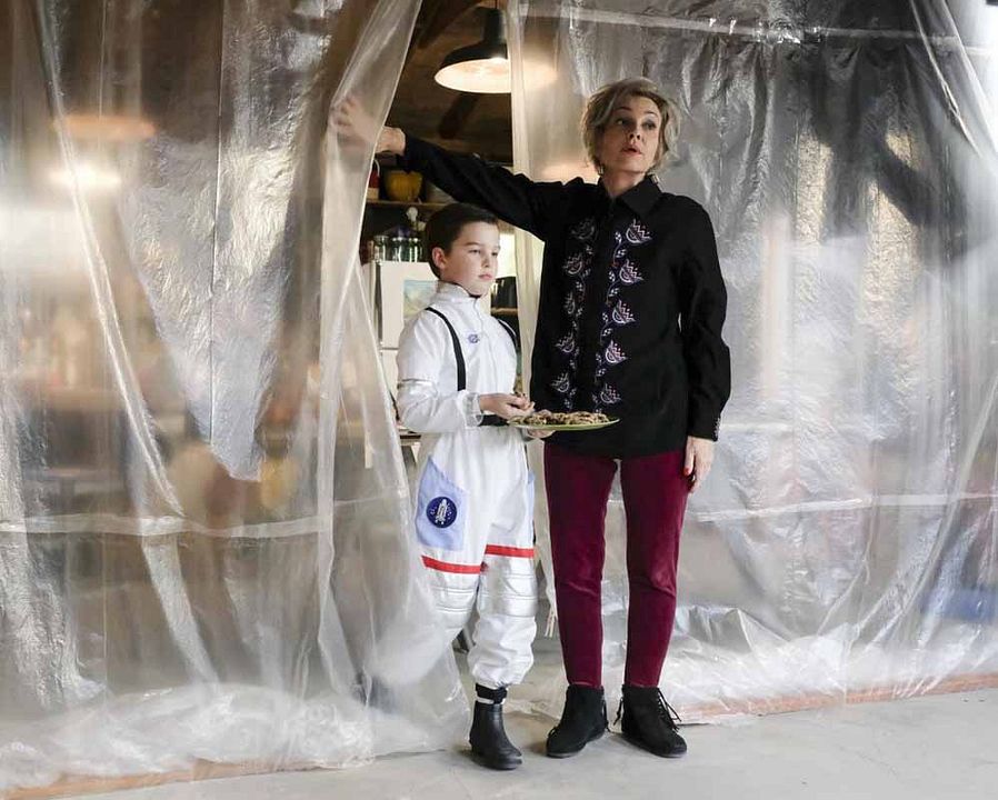 El joven Sheldon : Foto Annie Potts, Iain Armitage