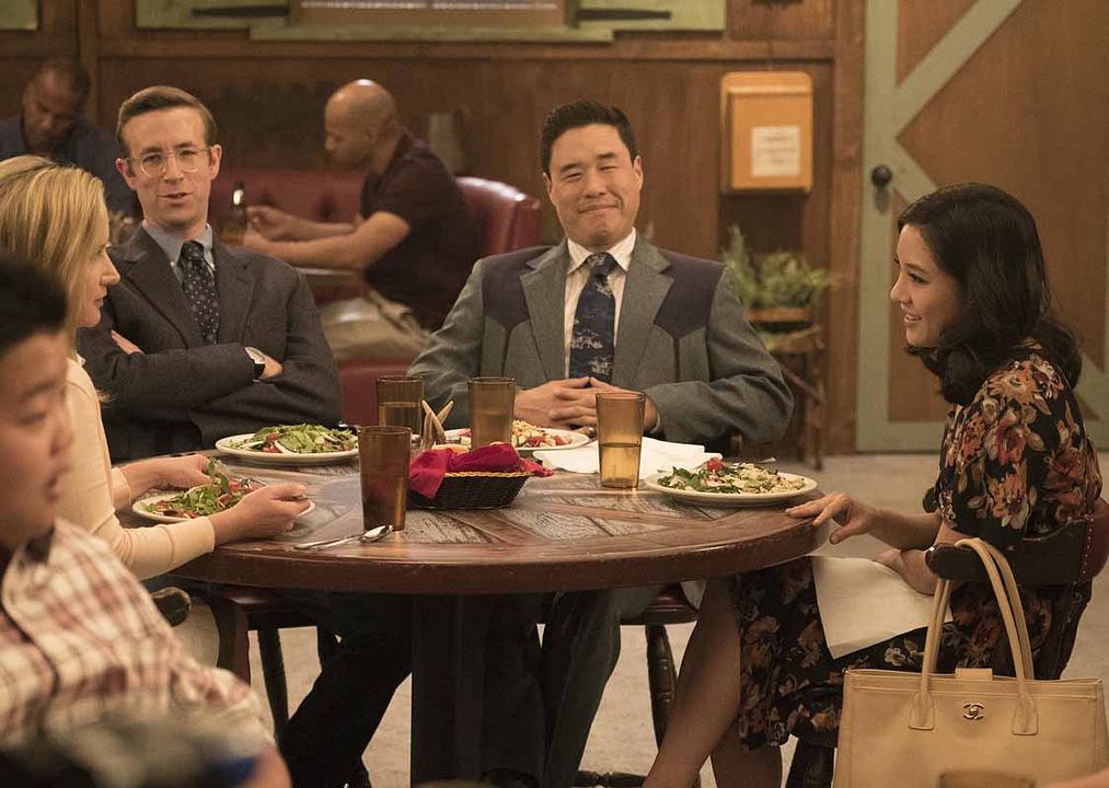 Foto Angela Kinsey, Randall Park, Constance Wu