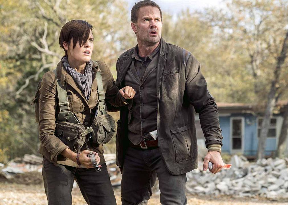 Fear the Walking Dead : Foto Maggie Grace, Garret Dillahunt