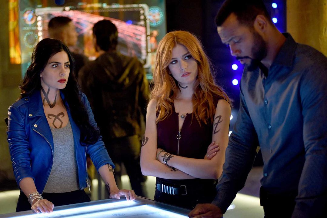 Shadowhunters : Foto Emeraude Toubia, Isaiah Mustafa, Katherine McNamara