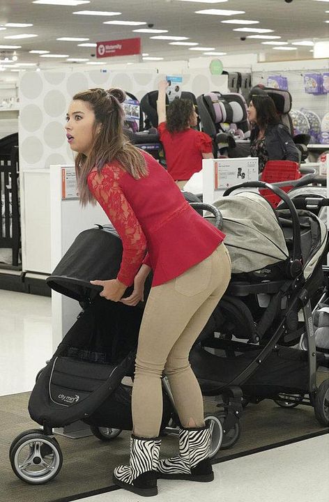 Superstore : Foto Nichole Bloom