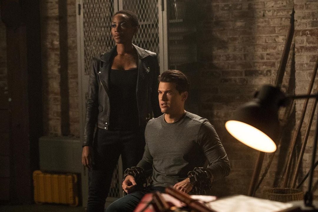 DC's Legends of Tomorrow : Foto Tracy Ifeachor, Nick Zano