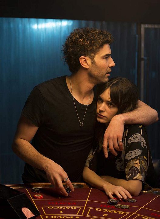 Joueurs : Foto Tahar Rahim, Stacy Martin