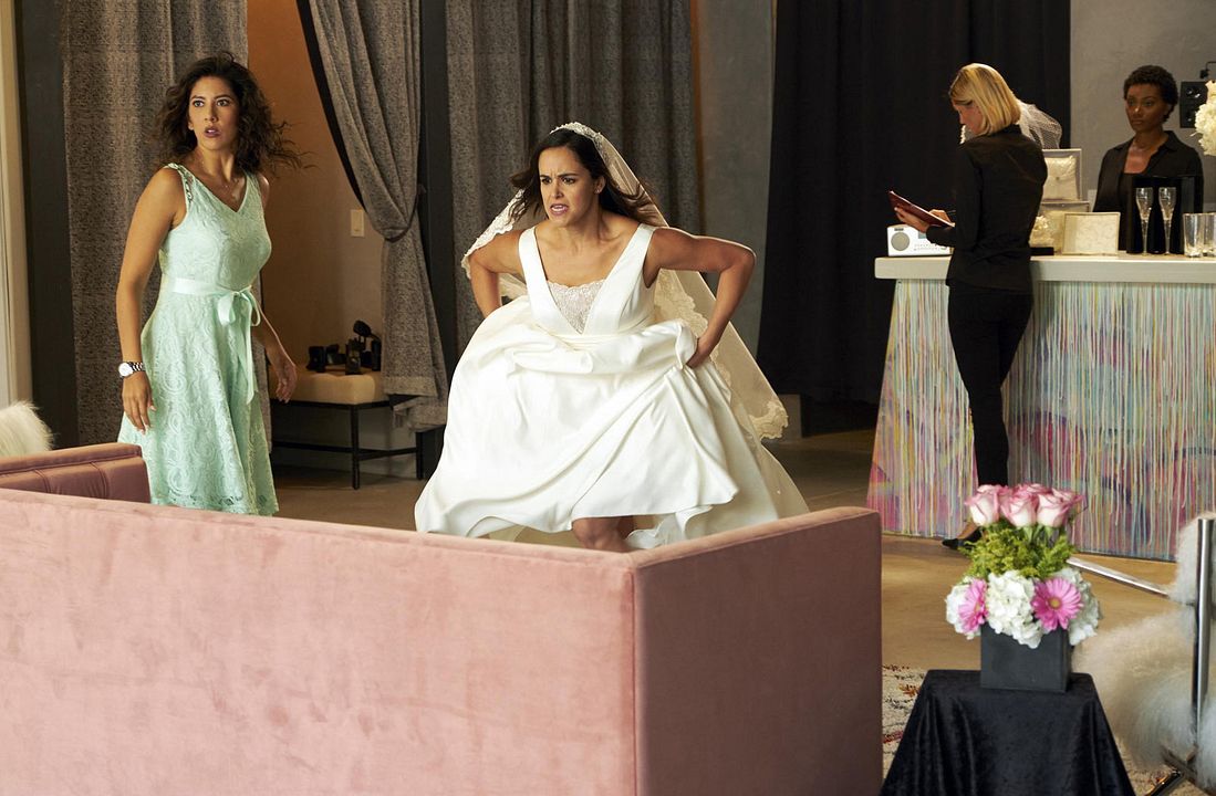 Brooklyn, Precinto 99 : Foto Melissa Fumero, Stephanie Beatriz