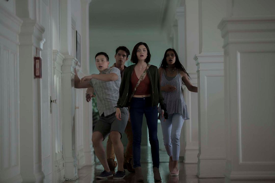 Verdad o reto : Foto Tyler Posey, Lucy Hale, Sophia Ali