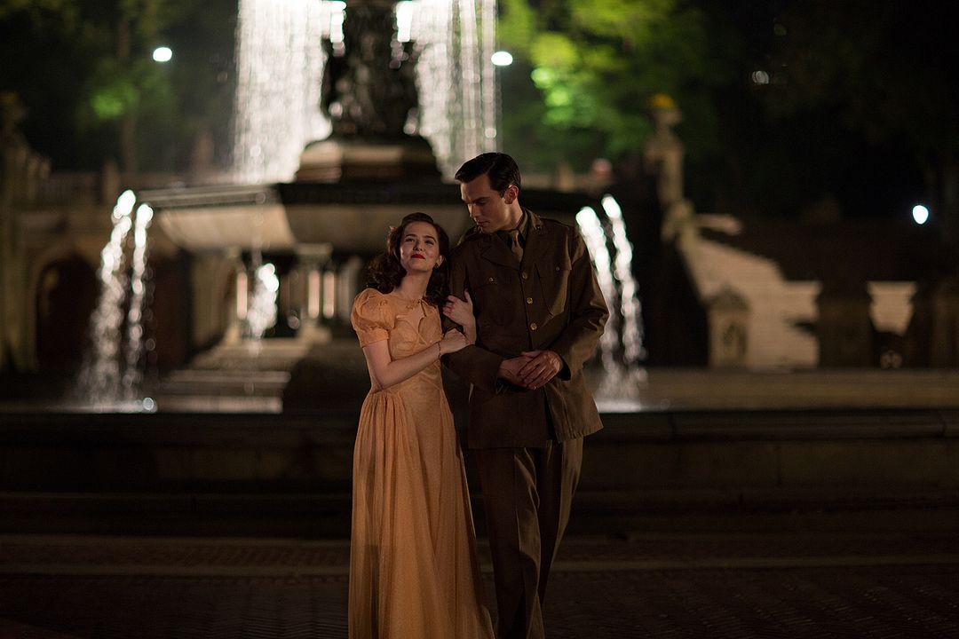 Foto Zoey Deutch, Nicholas Hoult