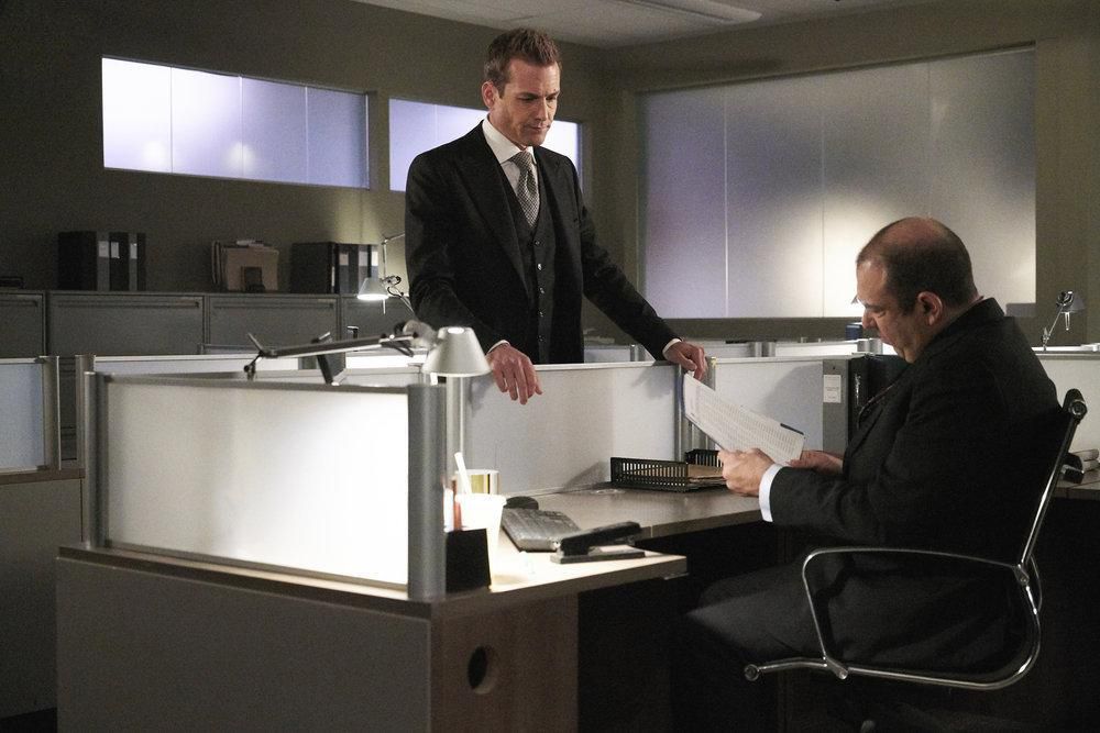 Suits : Foto Rick Hoffman, Gabriel Macht