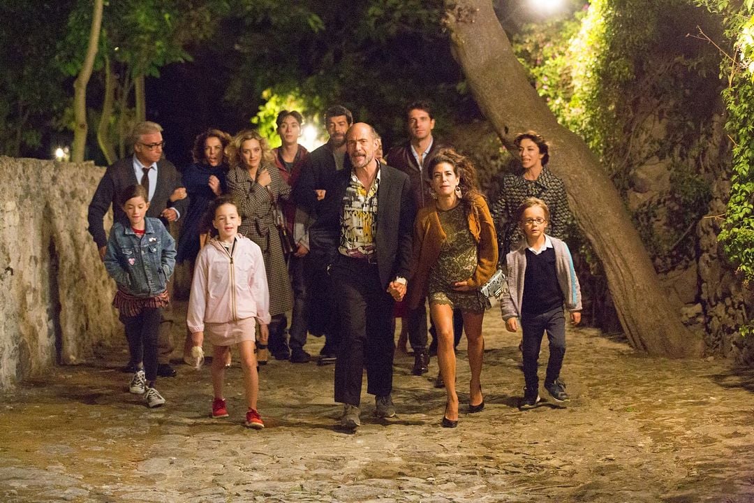 There's No Place Like Home : Foto