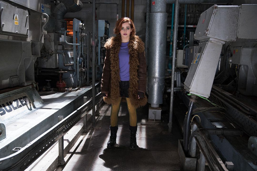 Humans : Foto Holly Earl