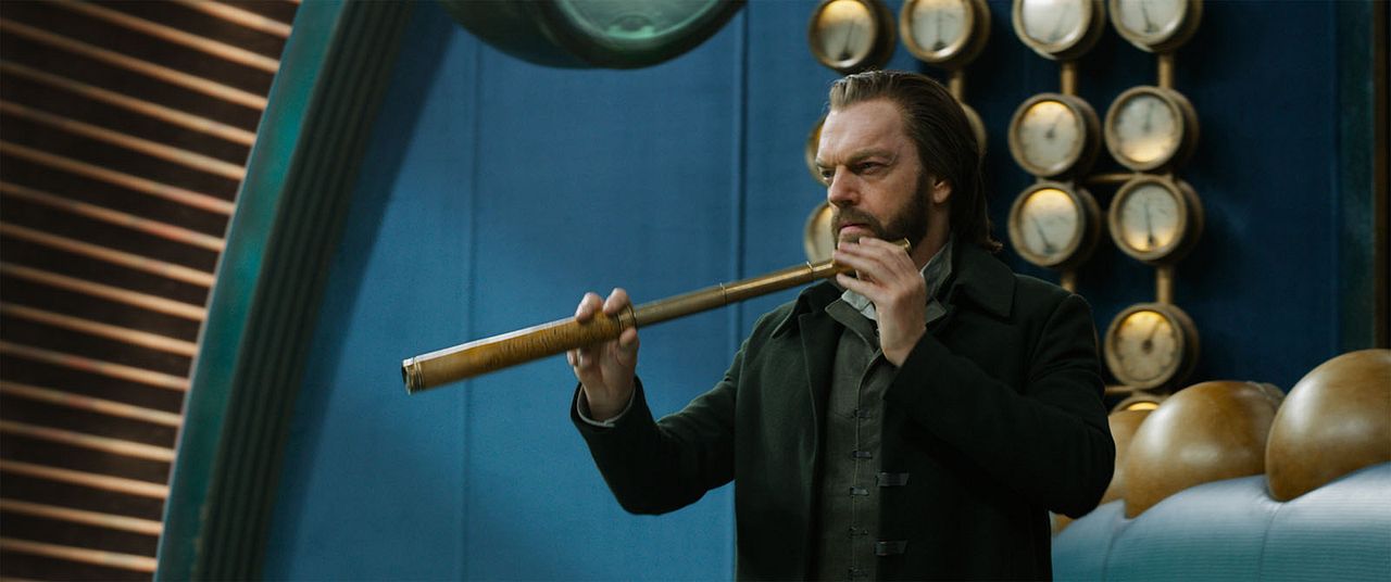 Máquinas mortales : Foto Hugo Weaving