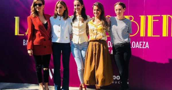 Las niñas bien : Cobertura de revista