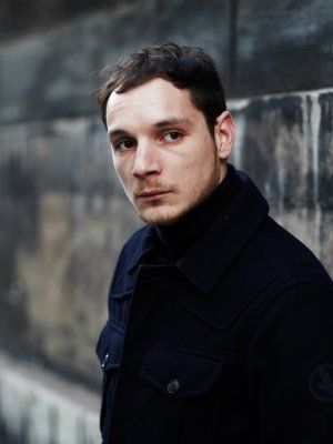 Póster Alexis Manenti