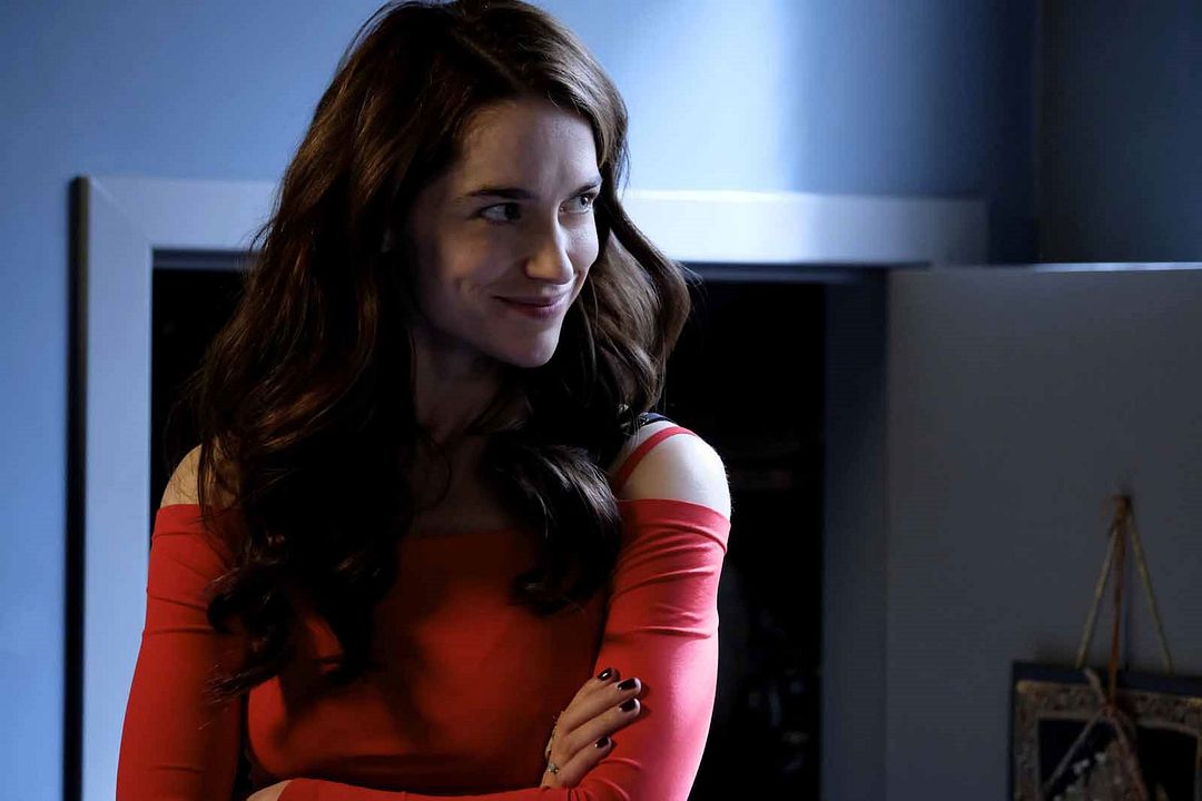 Wynonna Earp : Foto Melanie Scrofano