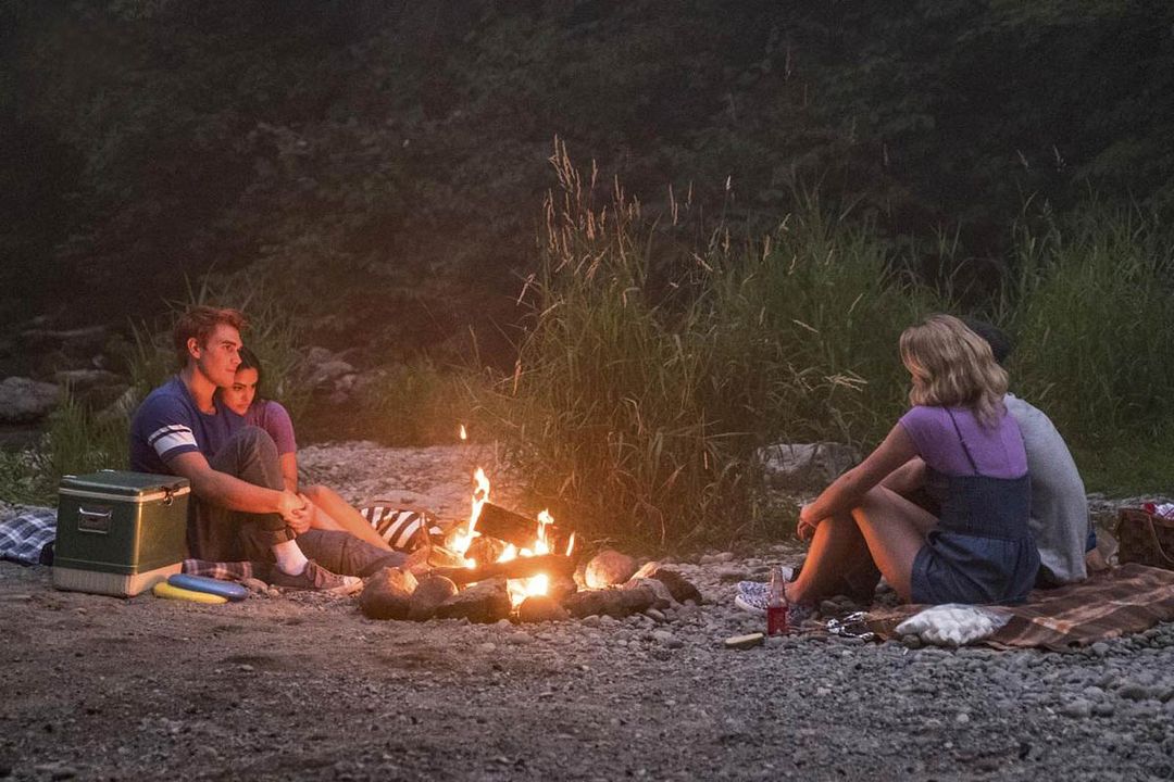 Riverdale : Foto Camila Mendes, K.J. Apa