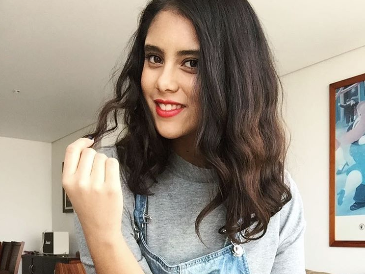 Póster Renata Vaca