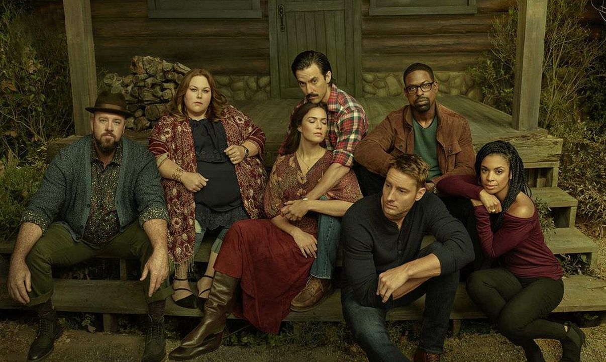 Foto Susan Kelechi Watson, Sterling K. Brown, Justin Hartley, Chris Sullivan, Mandy Moore, Chrissy Metz, Milo Ventimiglia