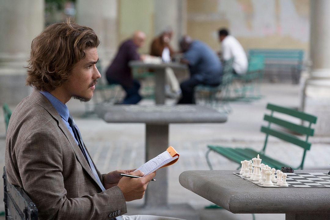 Una entrevista con Dios : Foto Brenton Thwaites