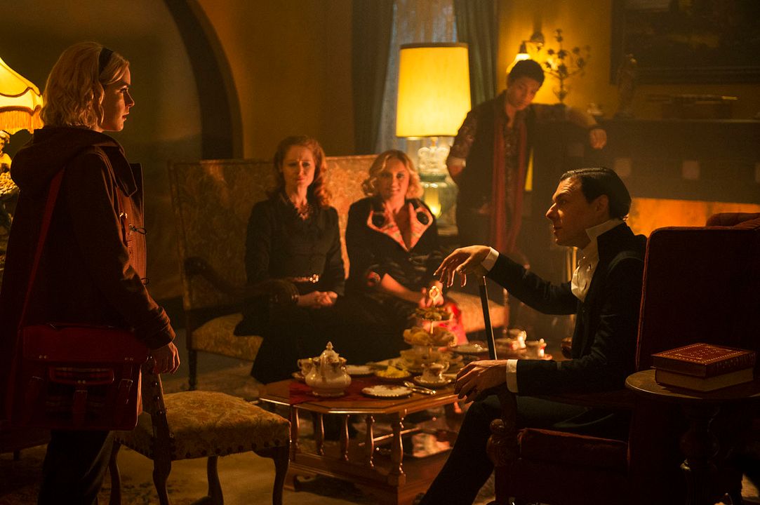El Mundo Oculto De Sabrina : Foto Chance Perdomo, Miranda Otto, Kiernan Shipka, Richard Coyle, Lucy Davis