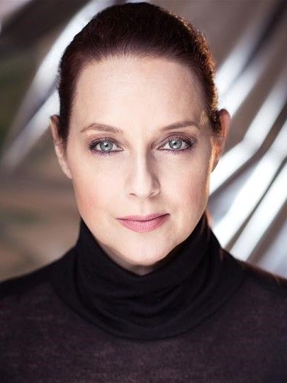 Póster Suanne Braun
