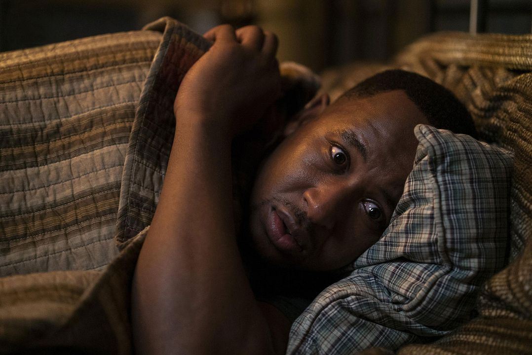 Into The Dark : Foto Nyasha Hatendi