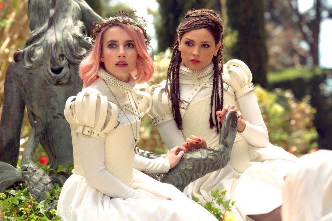 Paradise Hills : Foto Emma Roberts, Eiza Gonzalez